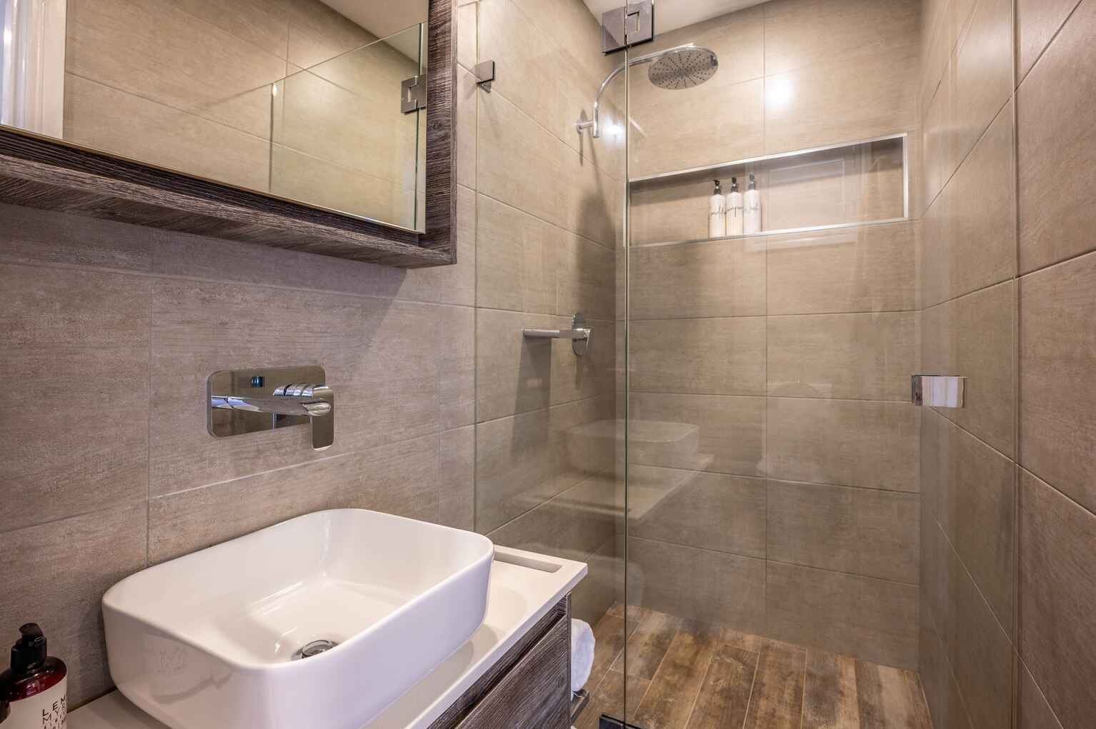 1 Bishopscourt Place Glen Alpine