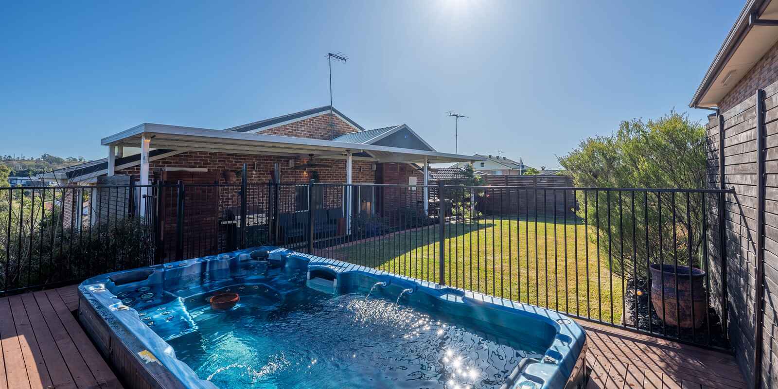 1 Bishopscourt Place Glen Alpine 1 Bishopscourt Place Glen Alpine