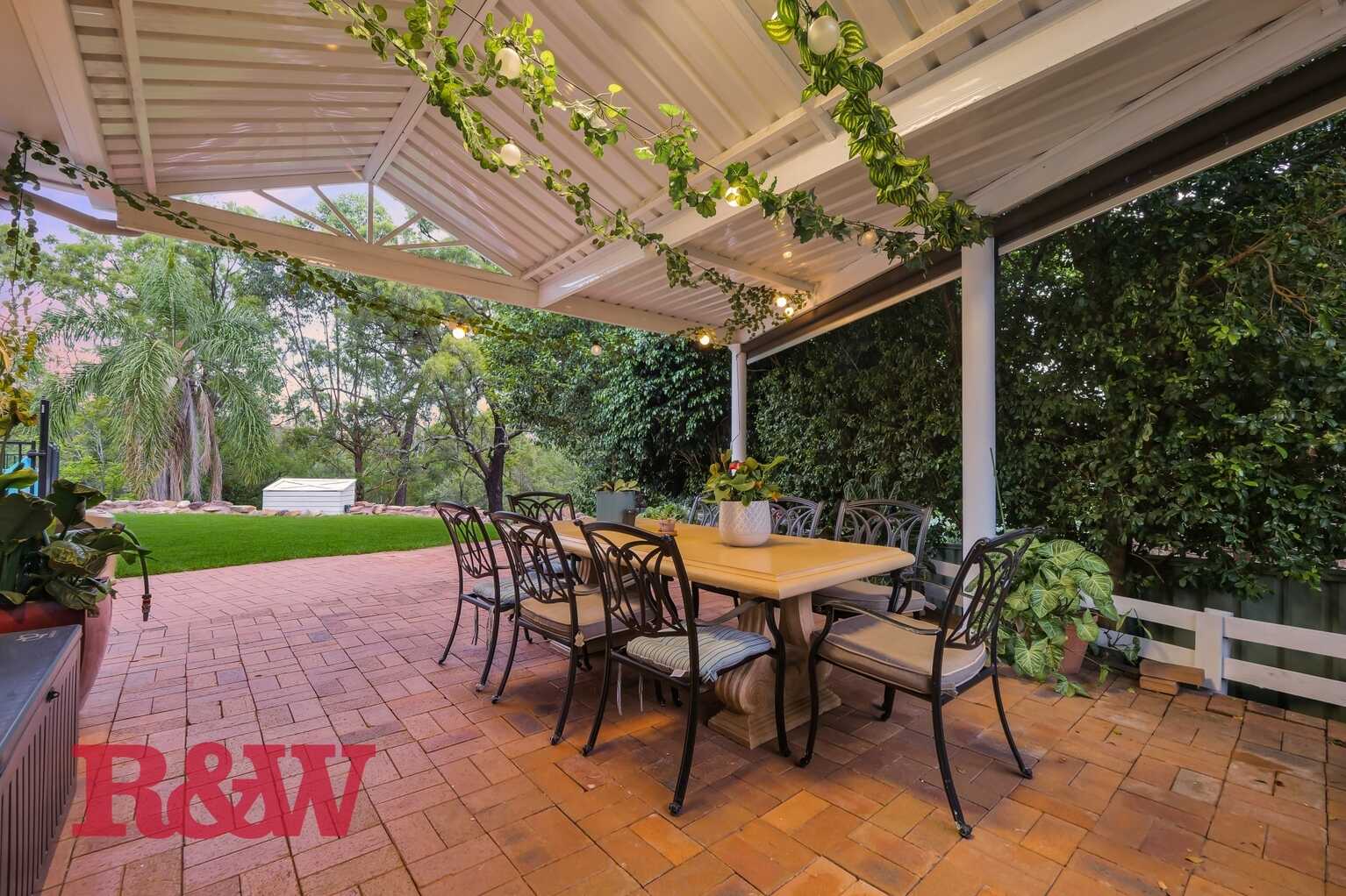 34 Bainbridge Avenue Ingleburn