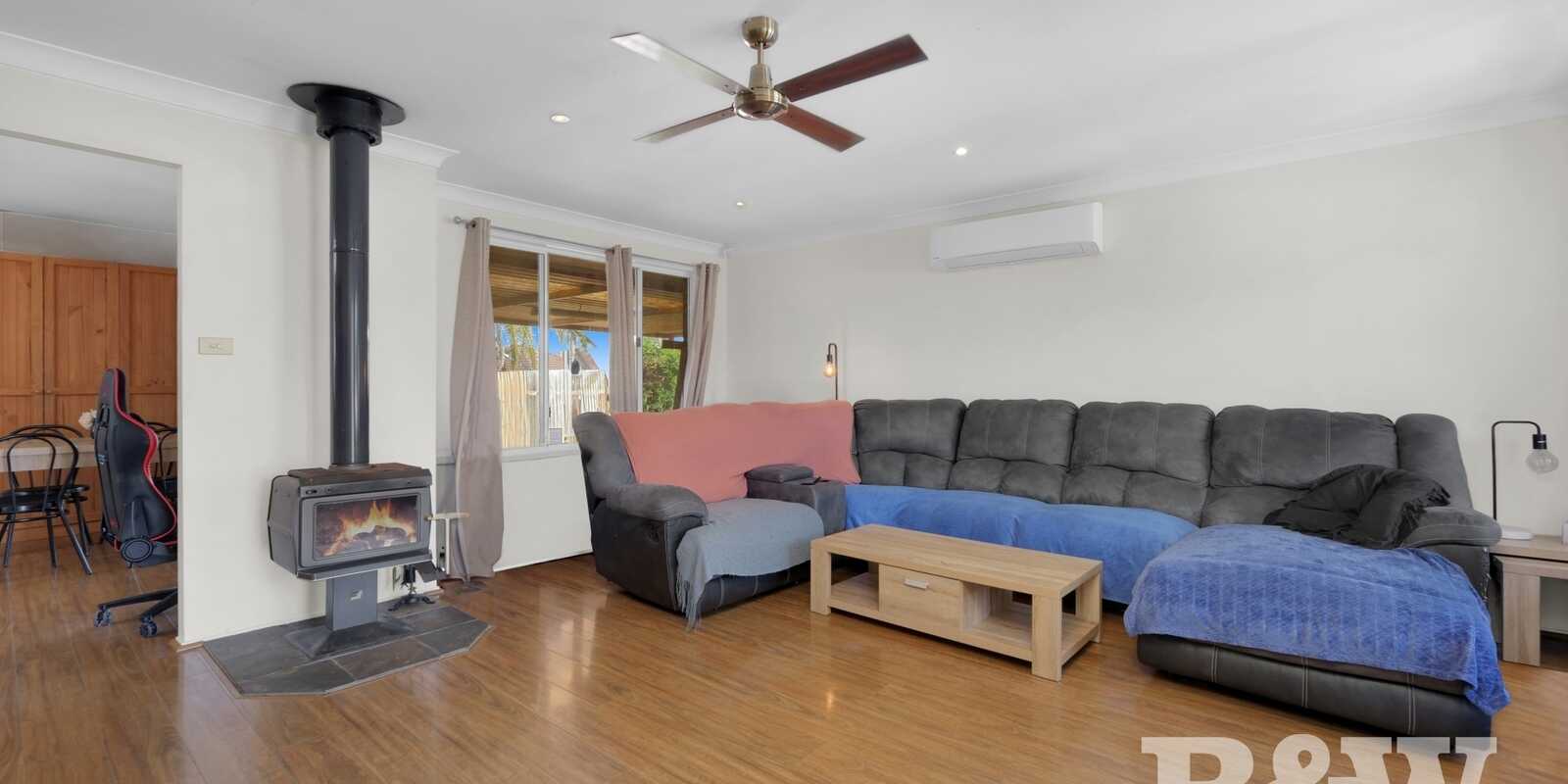 8 Fitton Place St Helens Park 8 Fitton Place St Helens Park