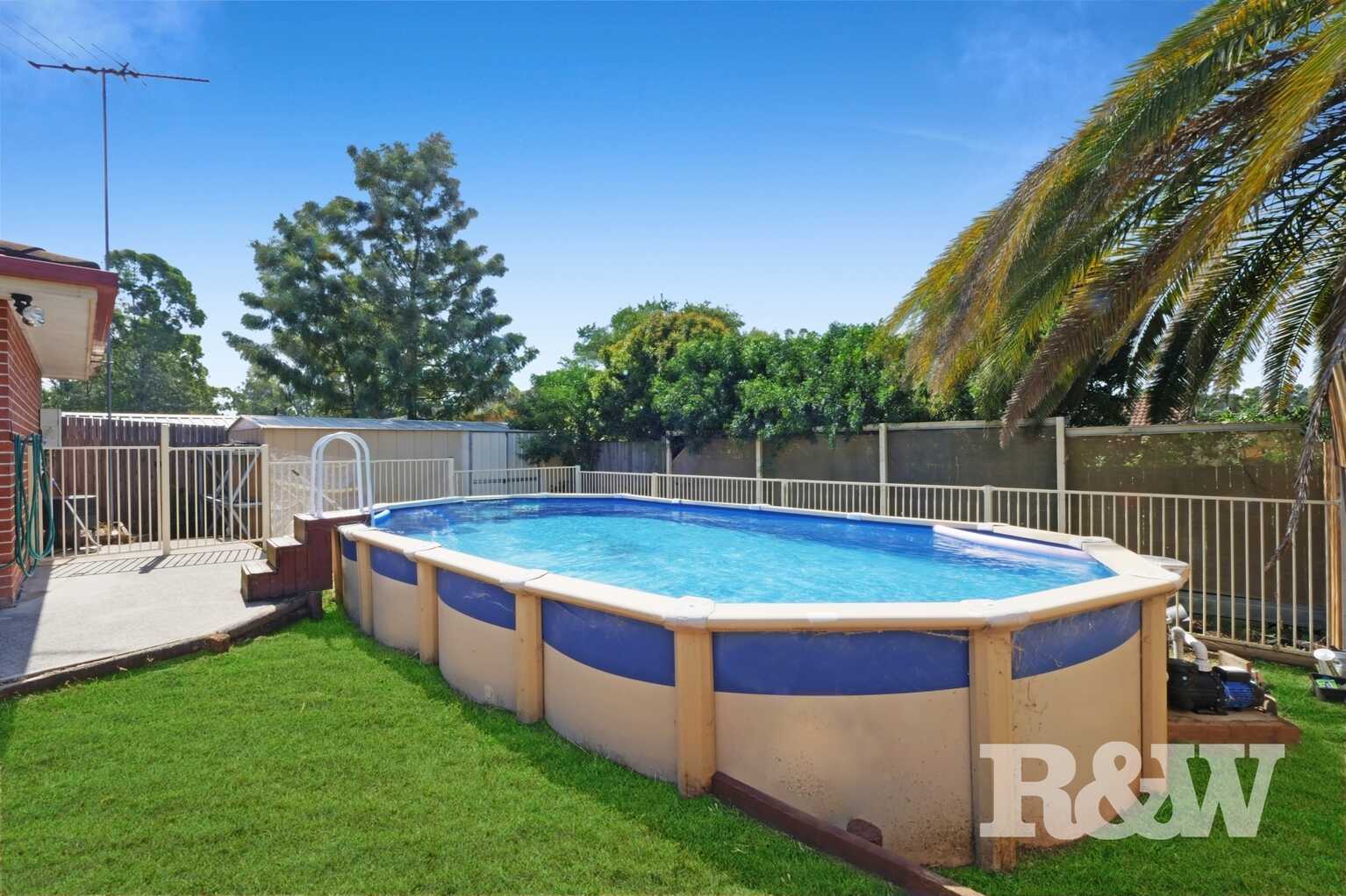 8 Fitton Place St Helens Park 8 Fitton Place St Helens Park