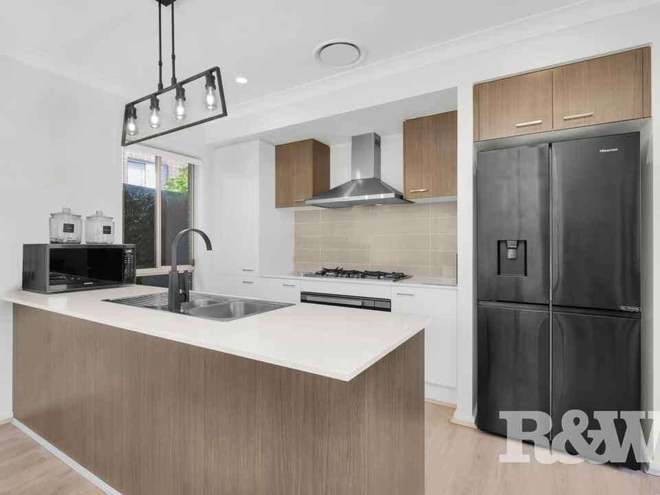 16 Olley Street Claymore