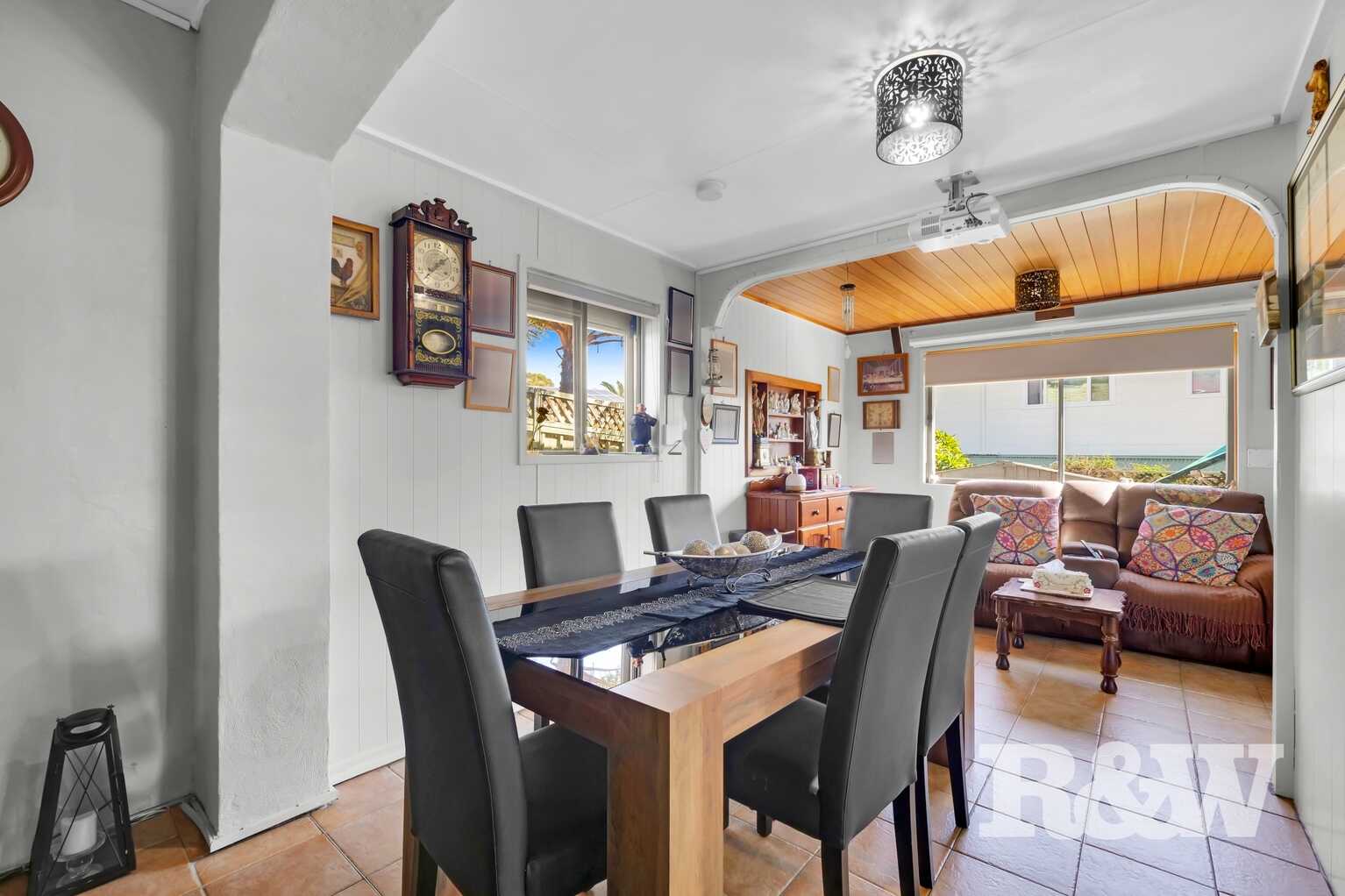 10 Tremlow Crescent Ambarvale