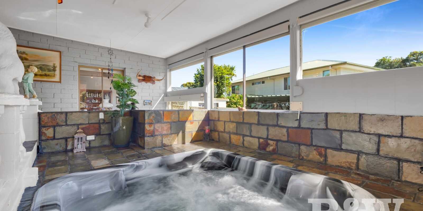 10 Tremlow Crescent Ambarvale