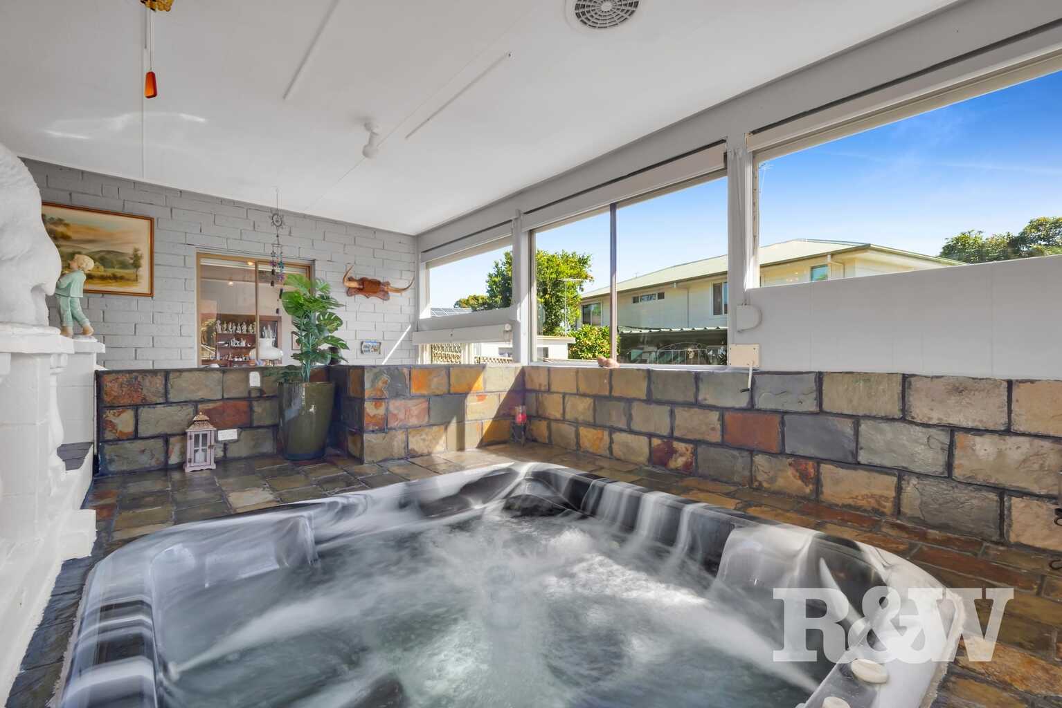 10 Tremlow Crescent Ambarvale