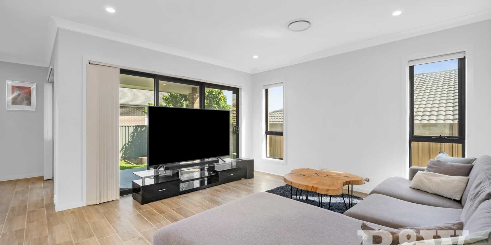 25B Evans Street Oran Park 25B Evans Street Oran Park
