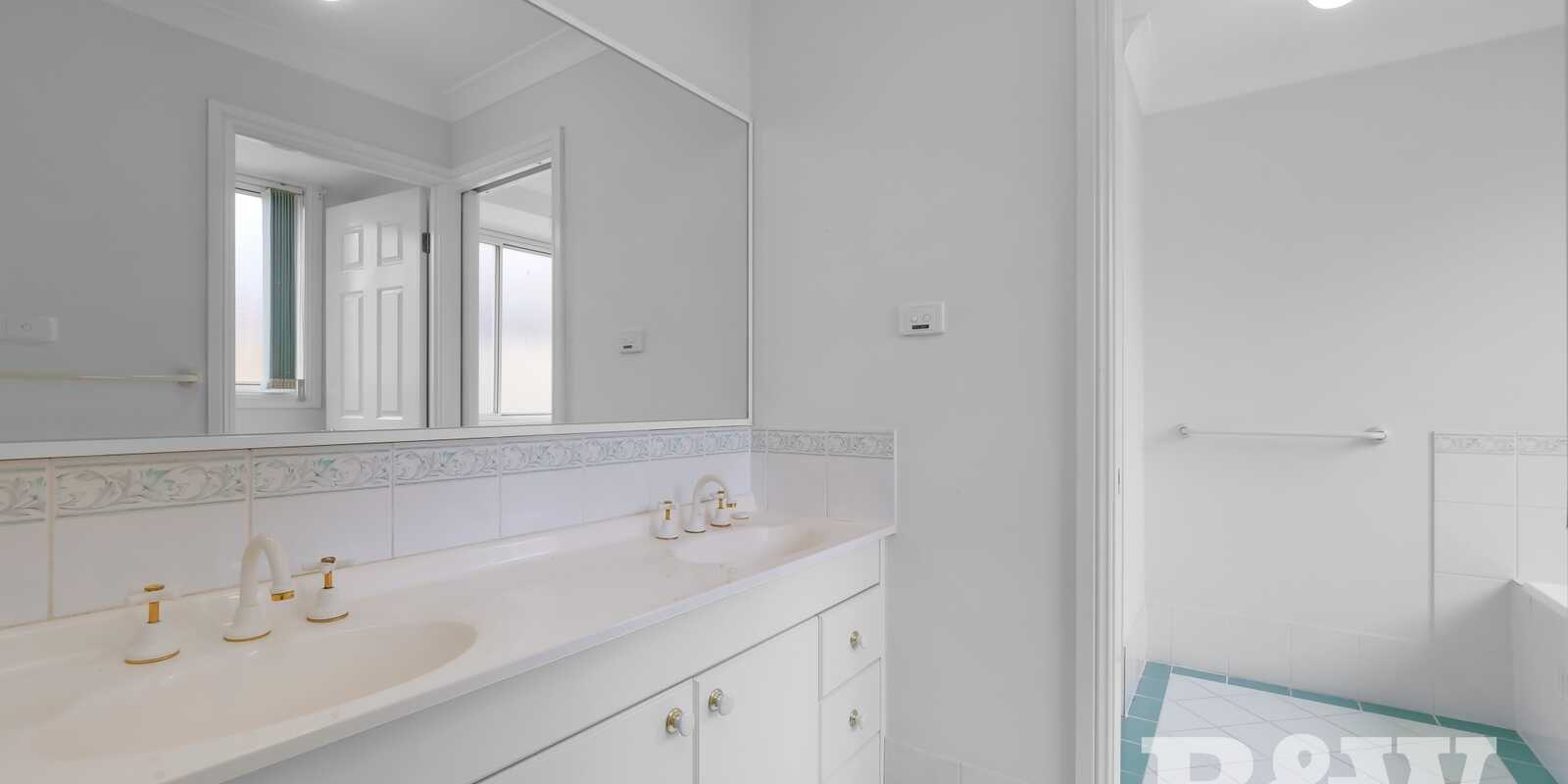 42 William Campbell Avenue Harrington Park