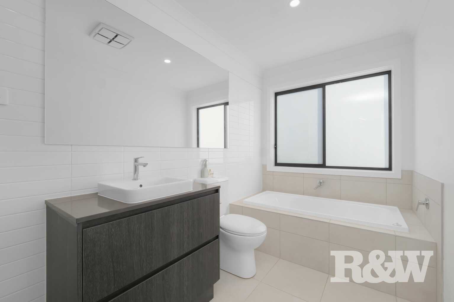 31 Hinton Loop Oran Park 31 Hinton Loop Oran Park