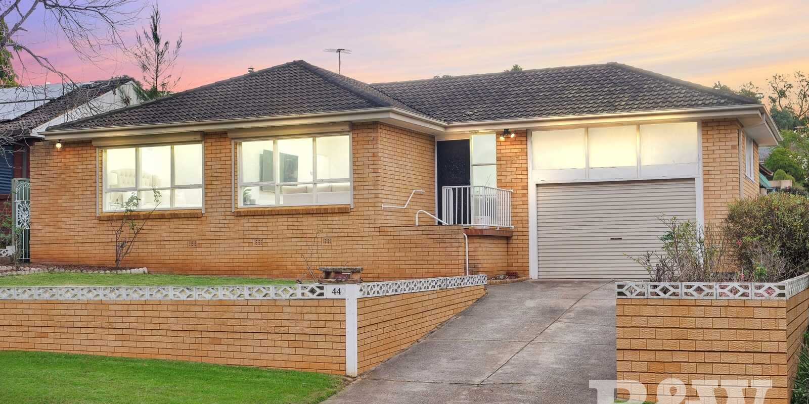 44 Lawn Avenue Bradbury