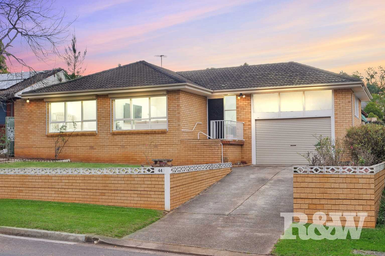 44 Lawn Avenue Bradbury