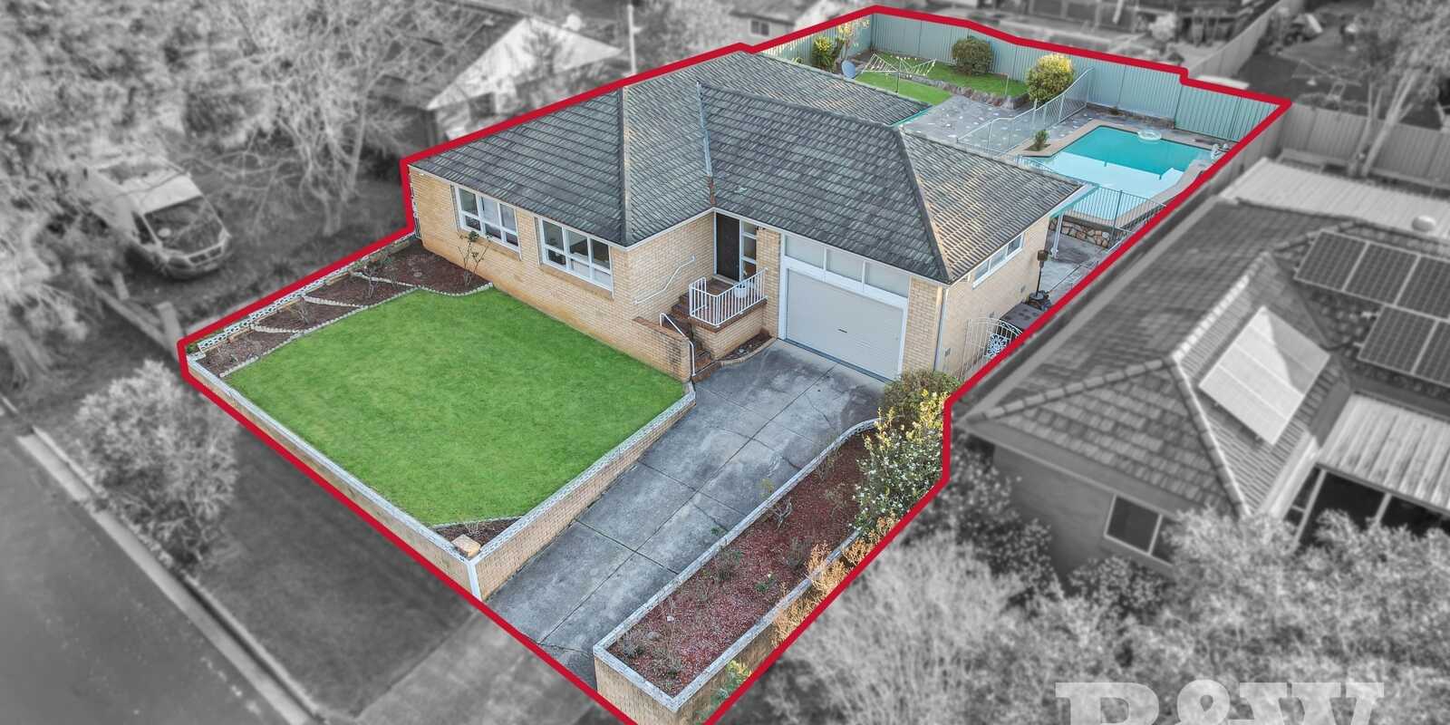 44 Lawn Avenue Bradbury