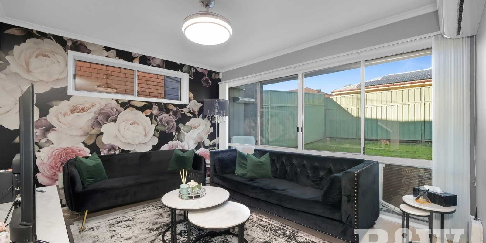 10 Green Lane Bradbury
