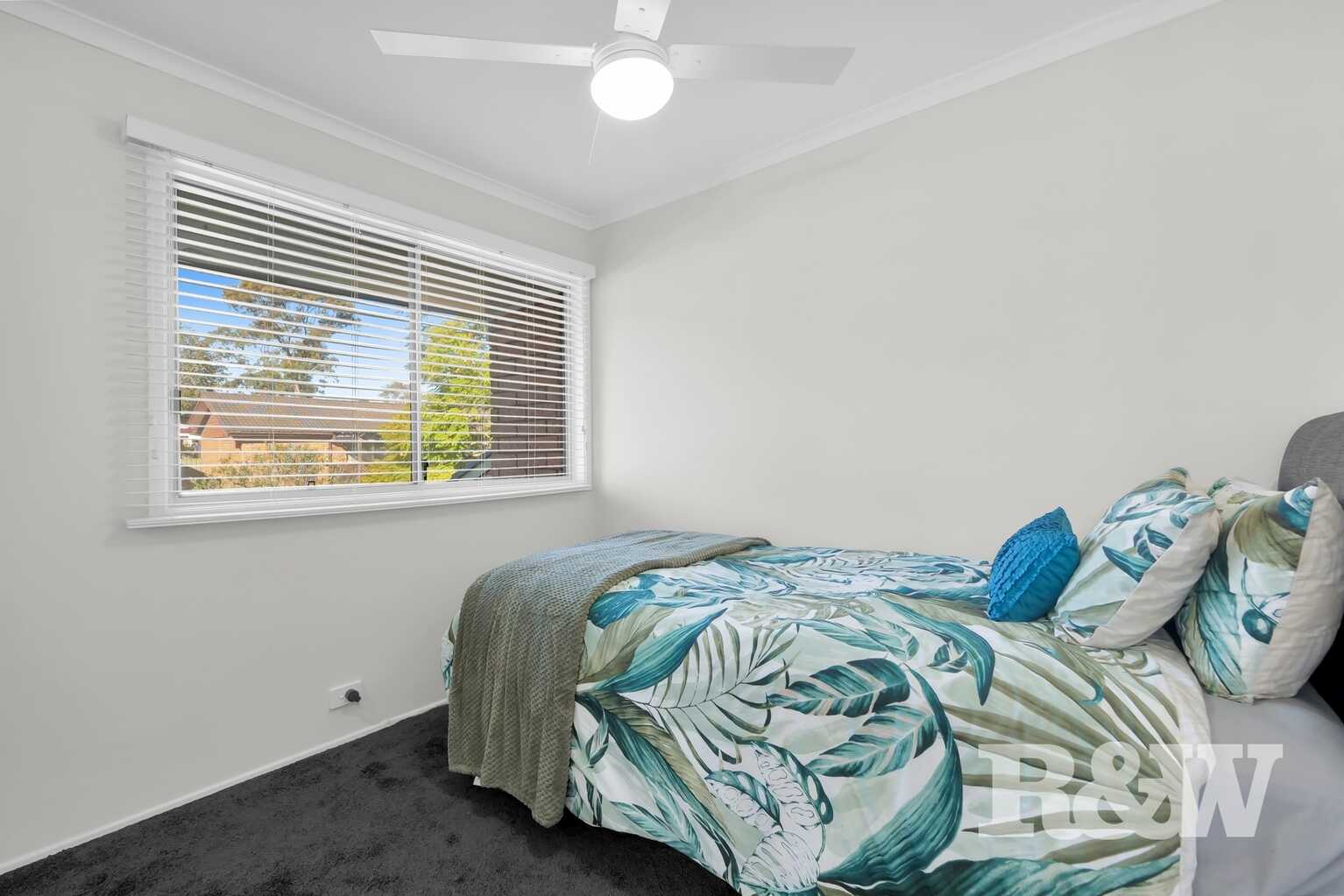 10 Green Lane Bradbury