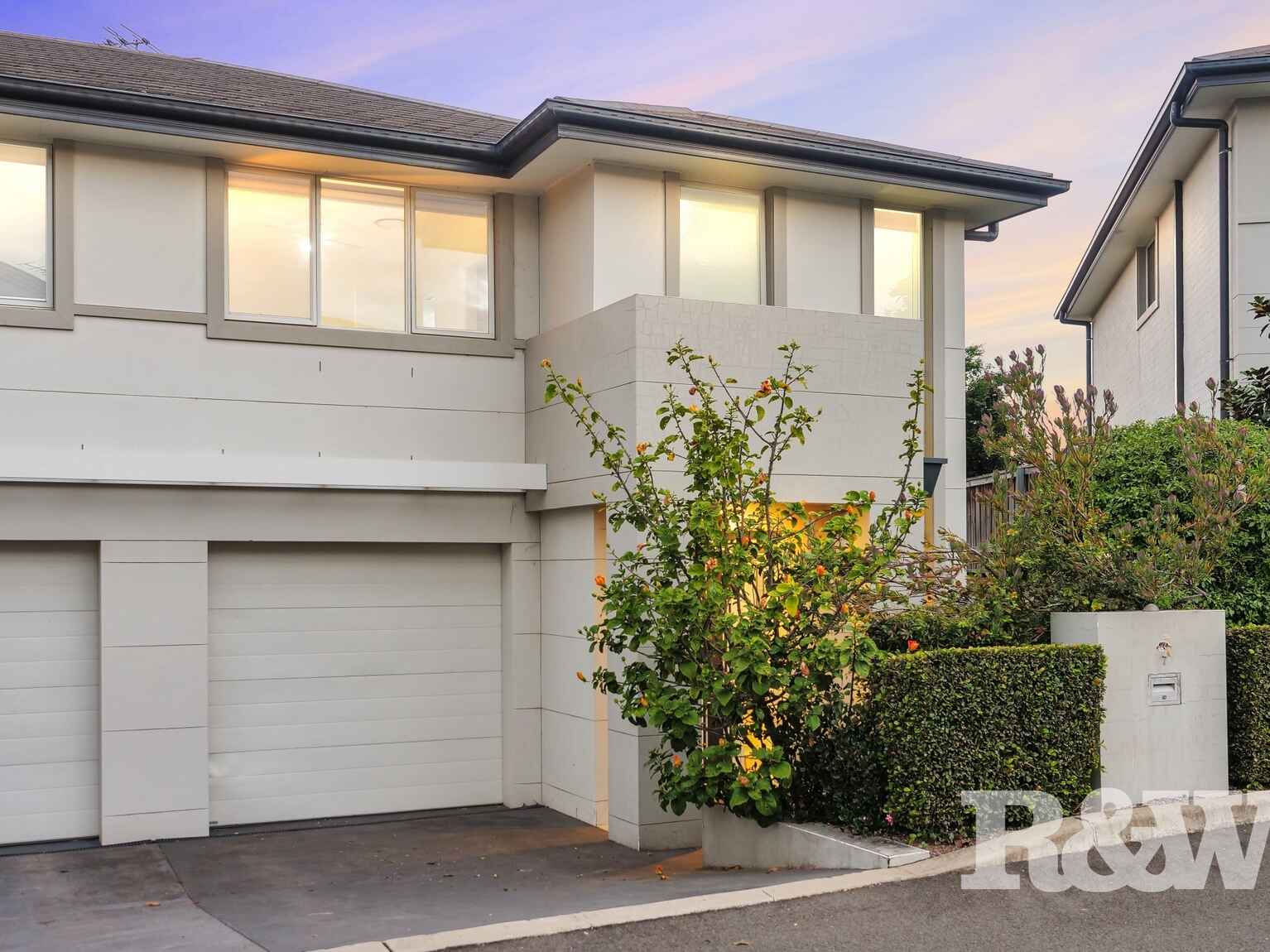 7 Highland Close Macquarie Links