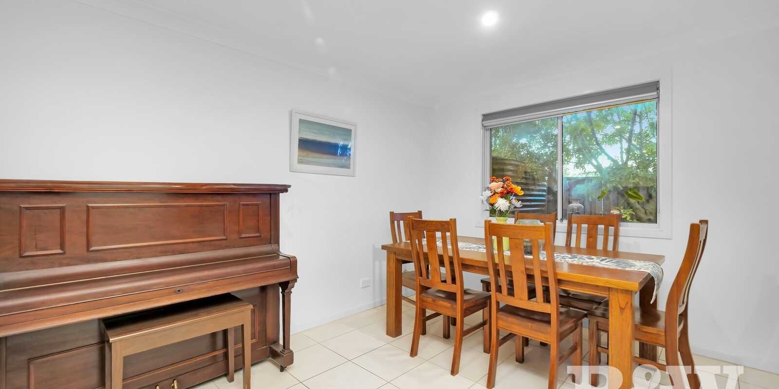 7 Highland Close Macquarie Links