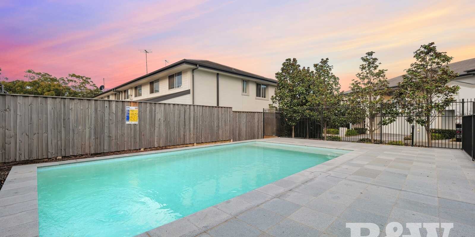 7 Highland Close Macquarie Links