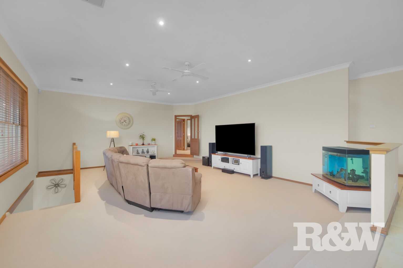 38 Governors Way Macquarie Links