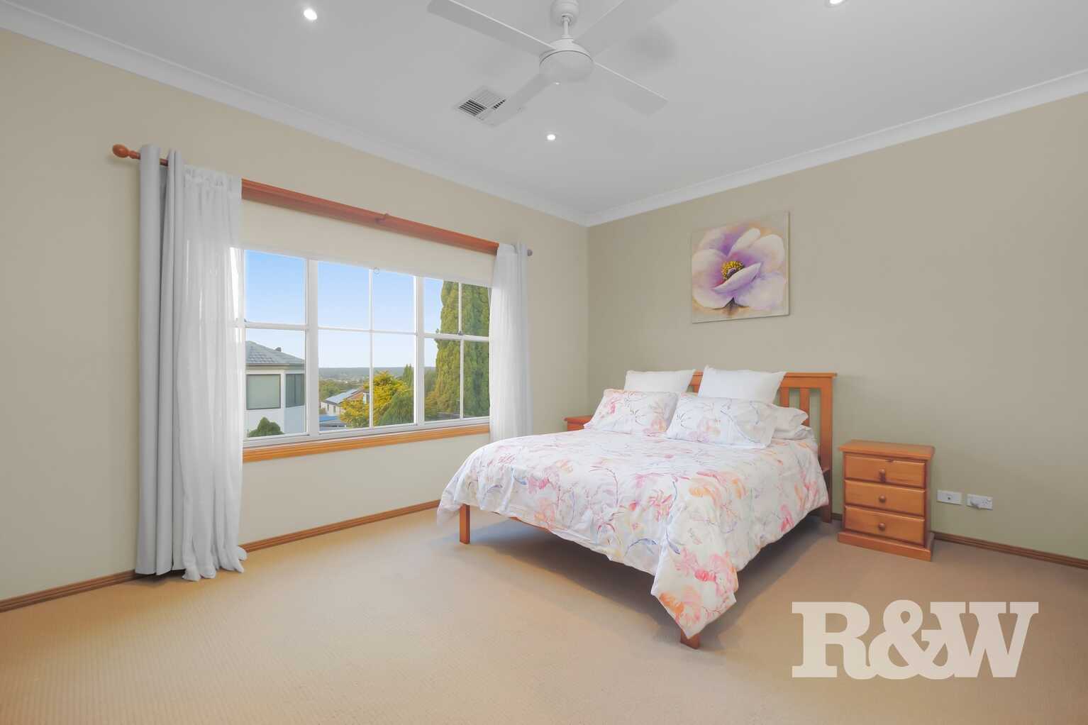38 Governors Way Macquarie Links