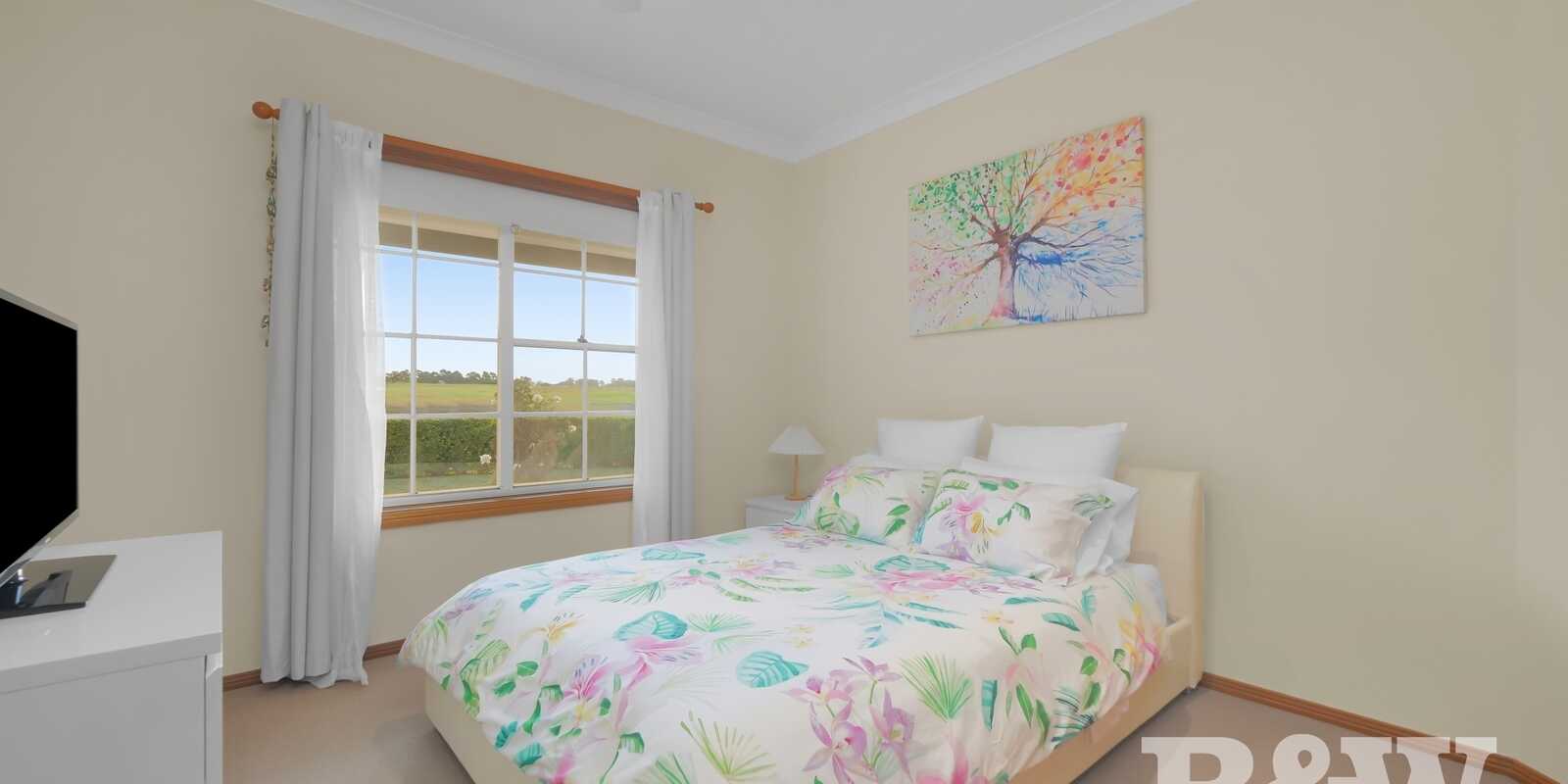38 Governors Way Macquarie Links