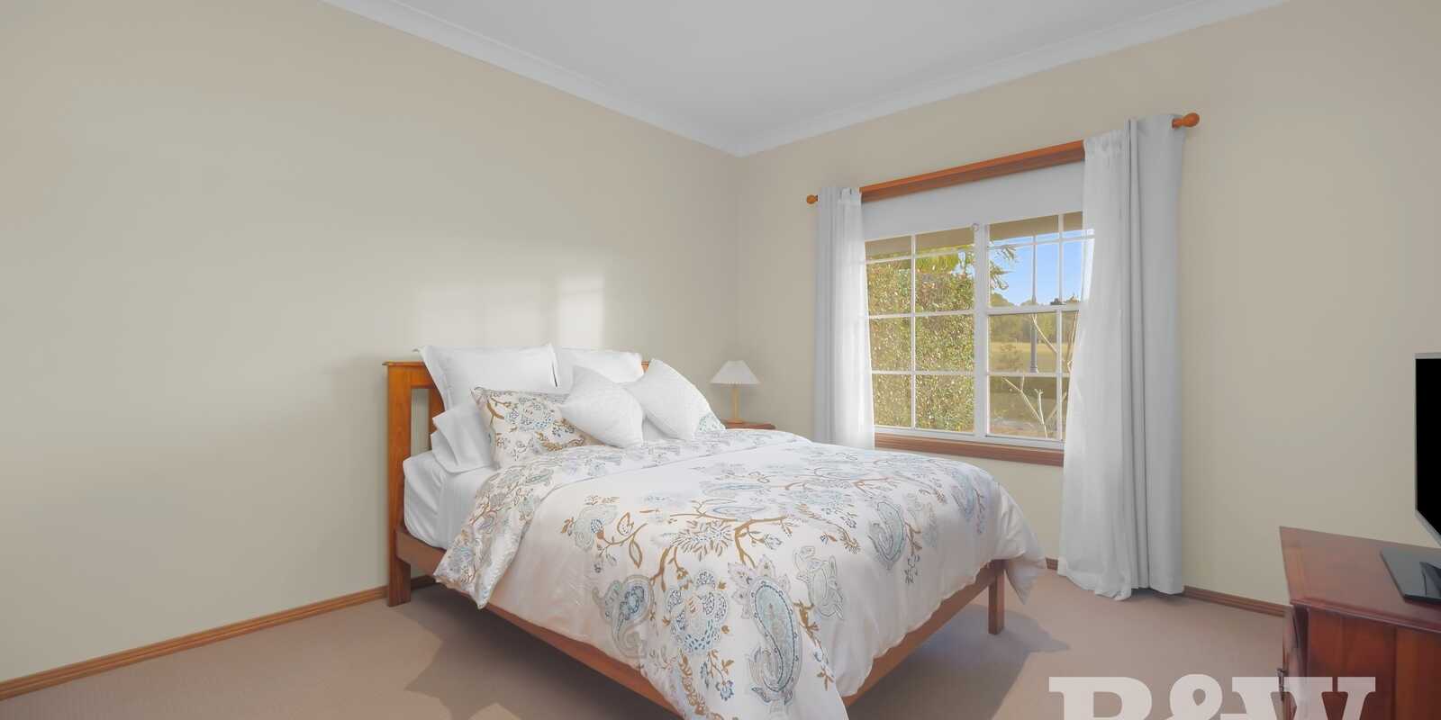 38 Governors Way Macquarie Links