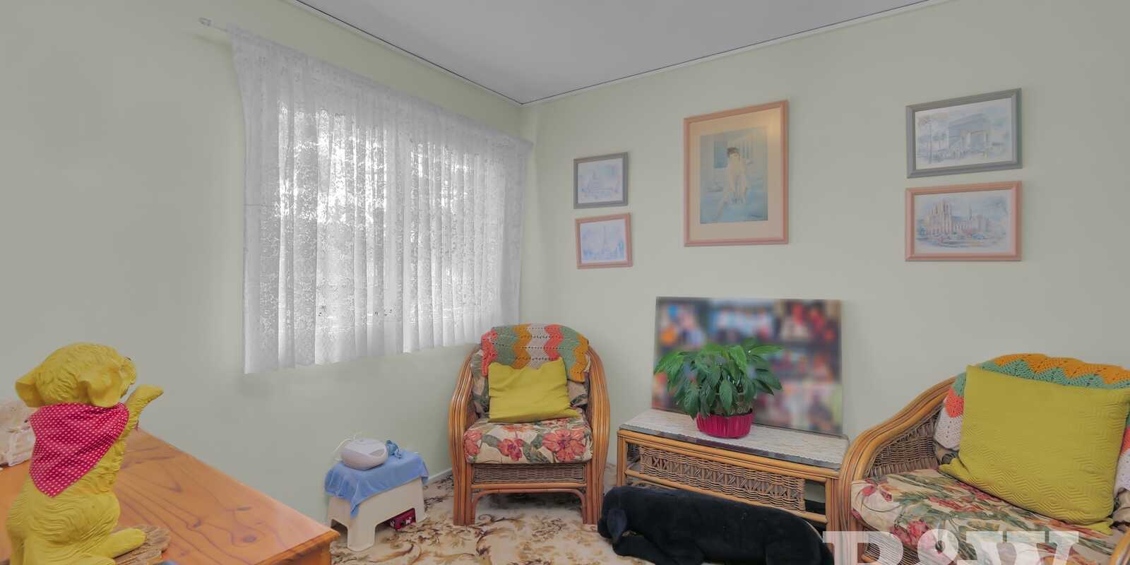 6 Pinaroo Crescent Bradbury