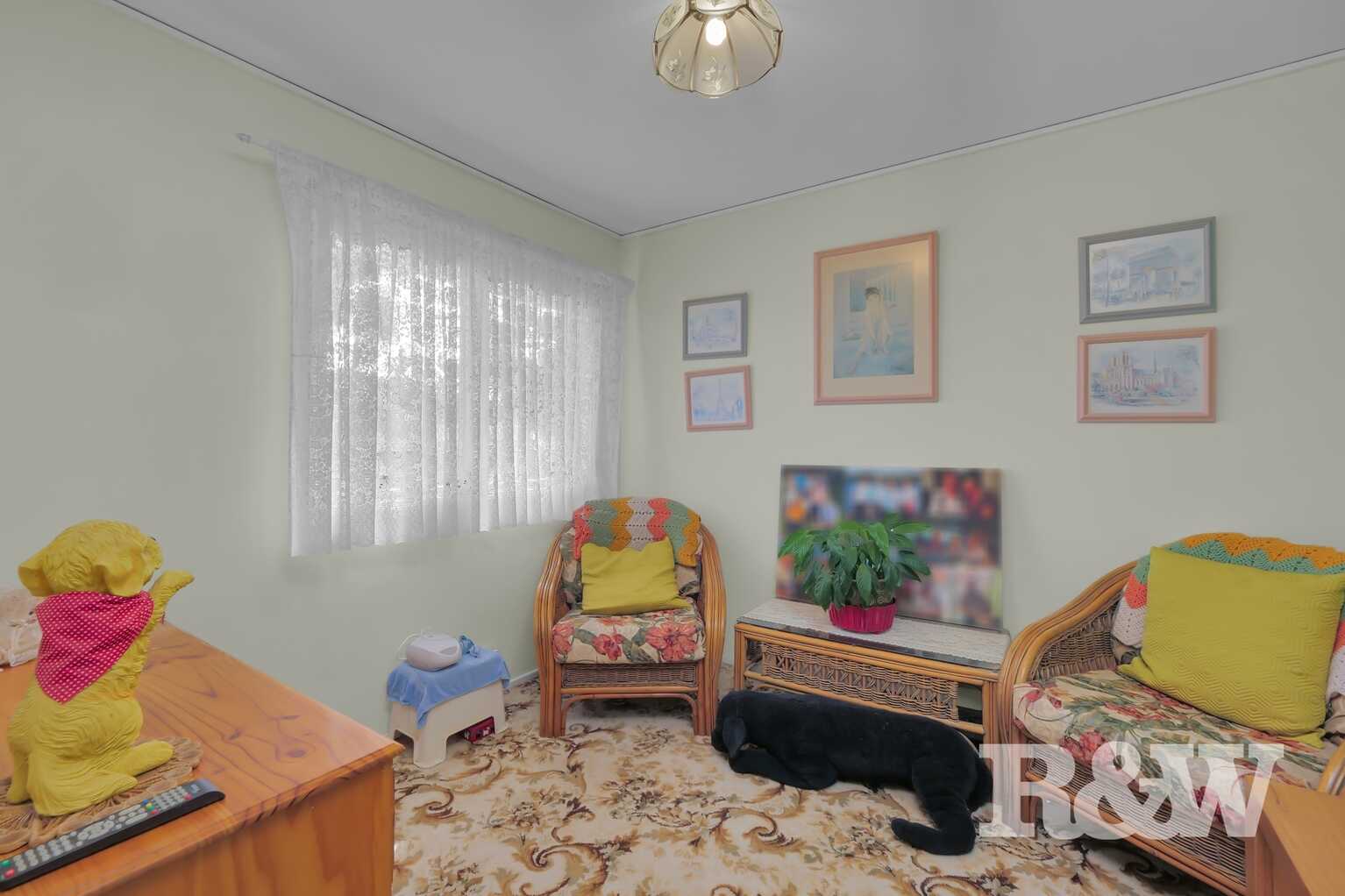 6 Pinaroo Crescent Bradbury