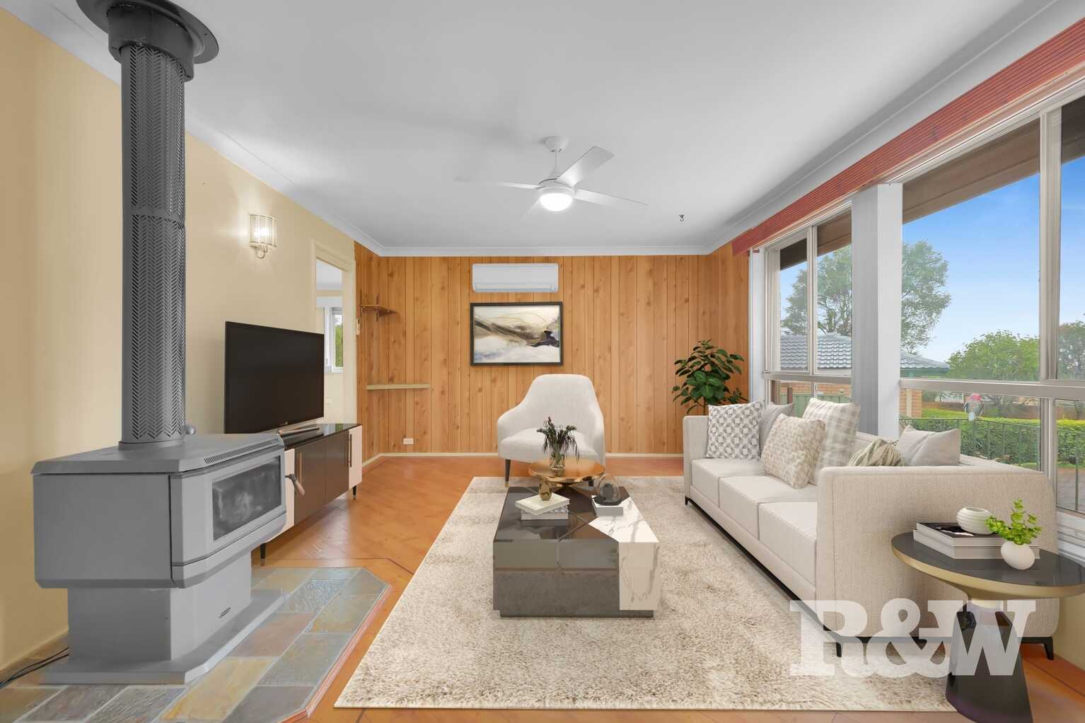 5 Wandarra Crescent Bradbury