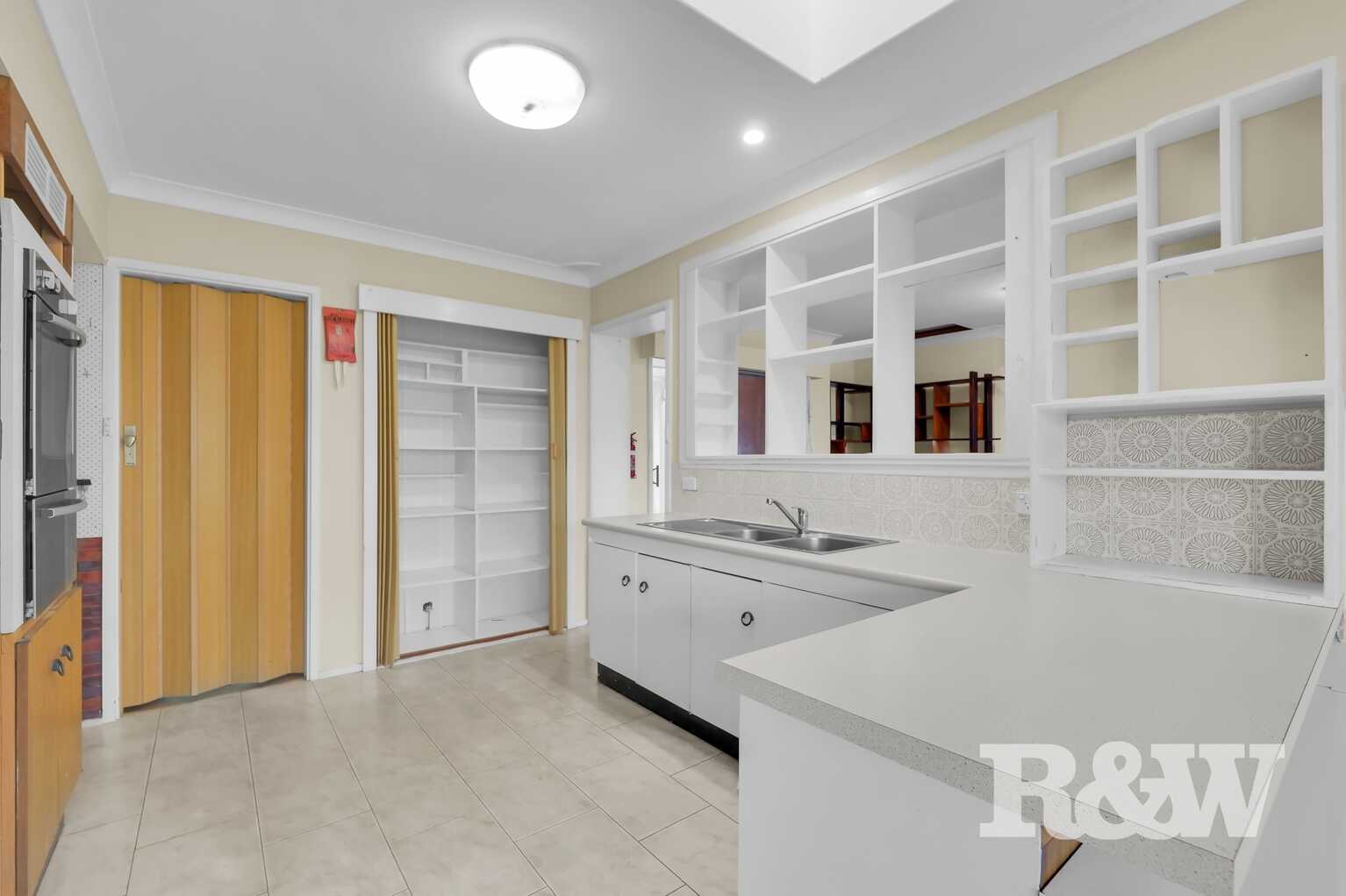 5 Wandarra Crescent Bradbury