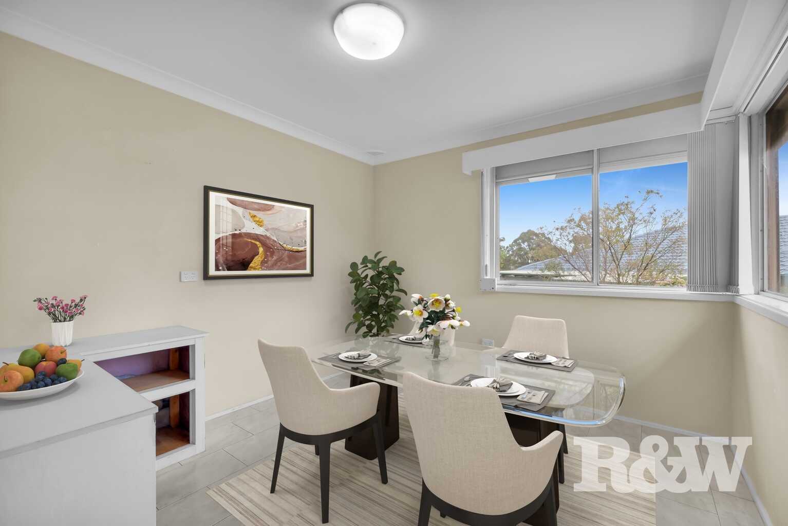 5 Wandarra Crescent Bradbury