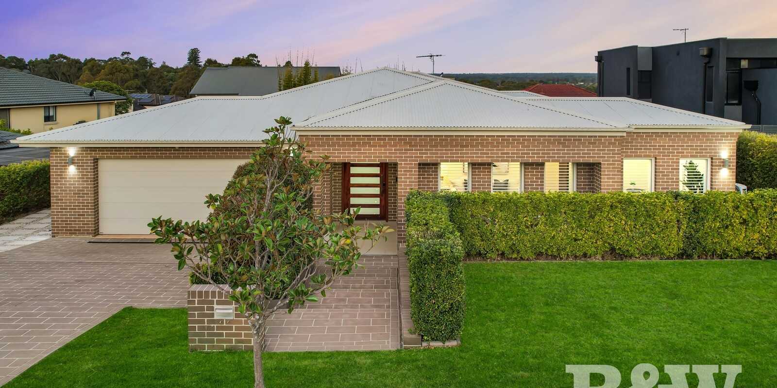 80 Governors Way Macquarie Links