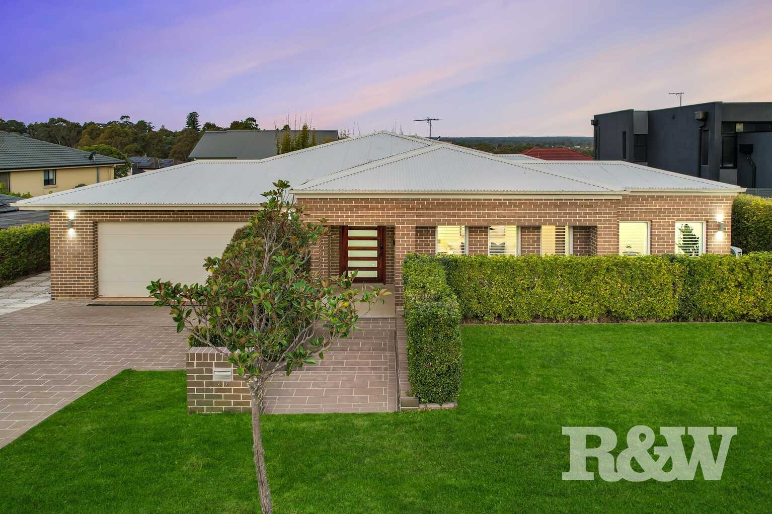 80 Governors Way Macquarie Links