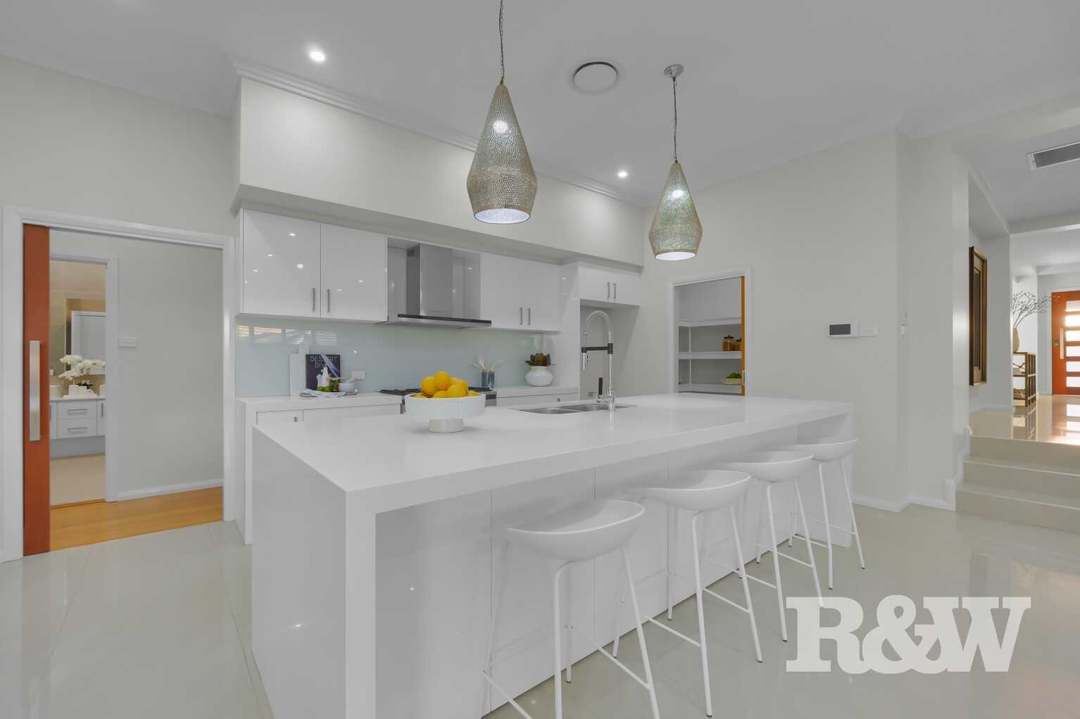 80 Governors Way Macquarie Links