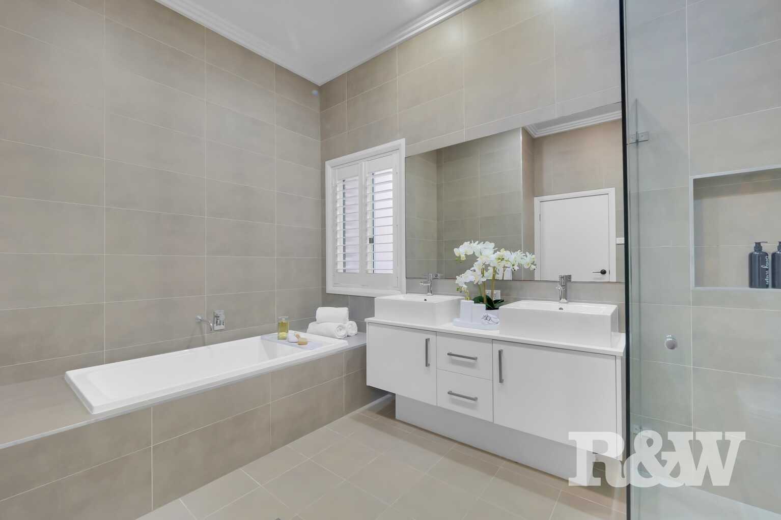 80 Governors Way Macquarie Links
