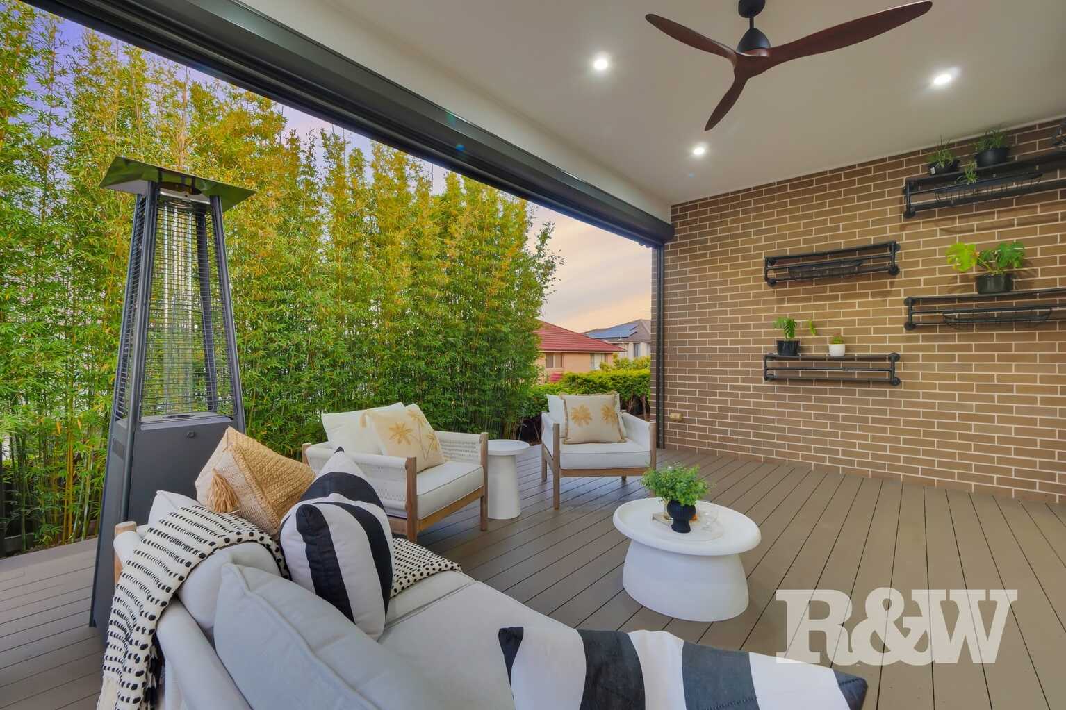 80 Governors Way Macquarie Links