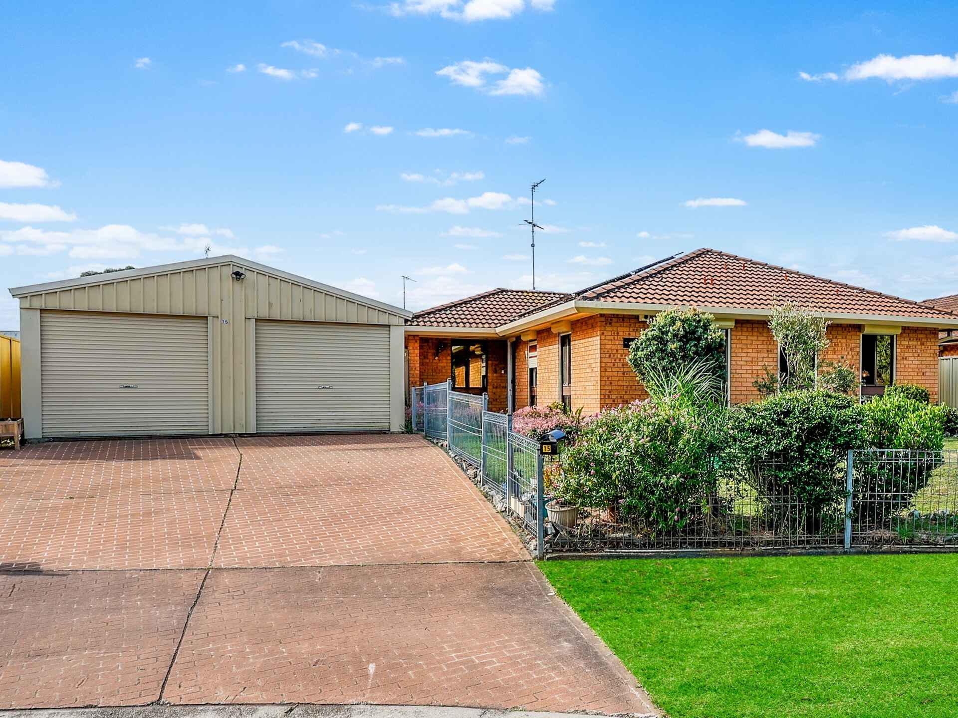 15 Dibbler Place St Helens Park