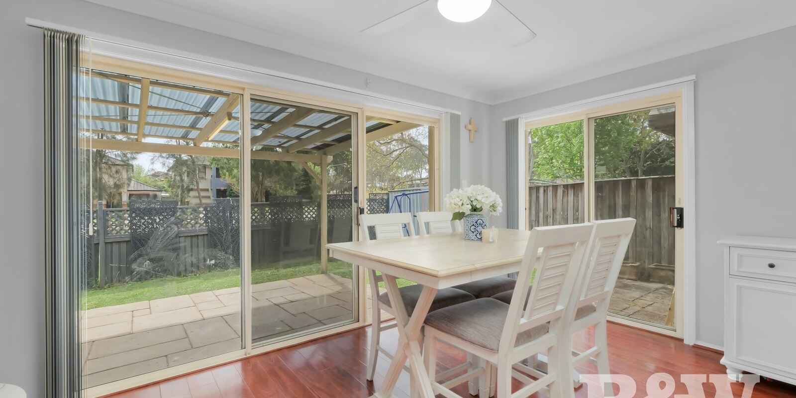 23 Pickets Place Currans Hill 23 Pickets Place Currans Hill