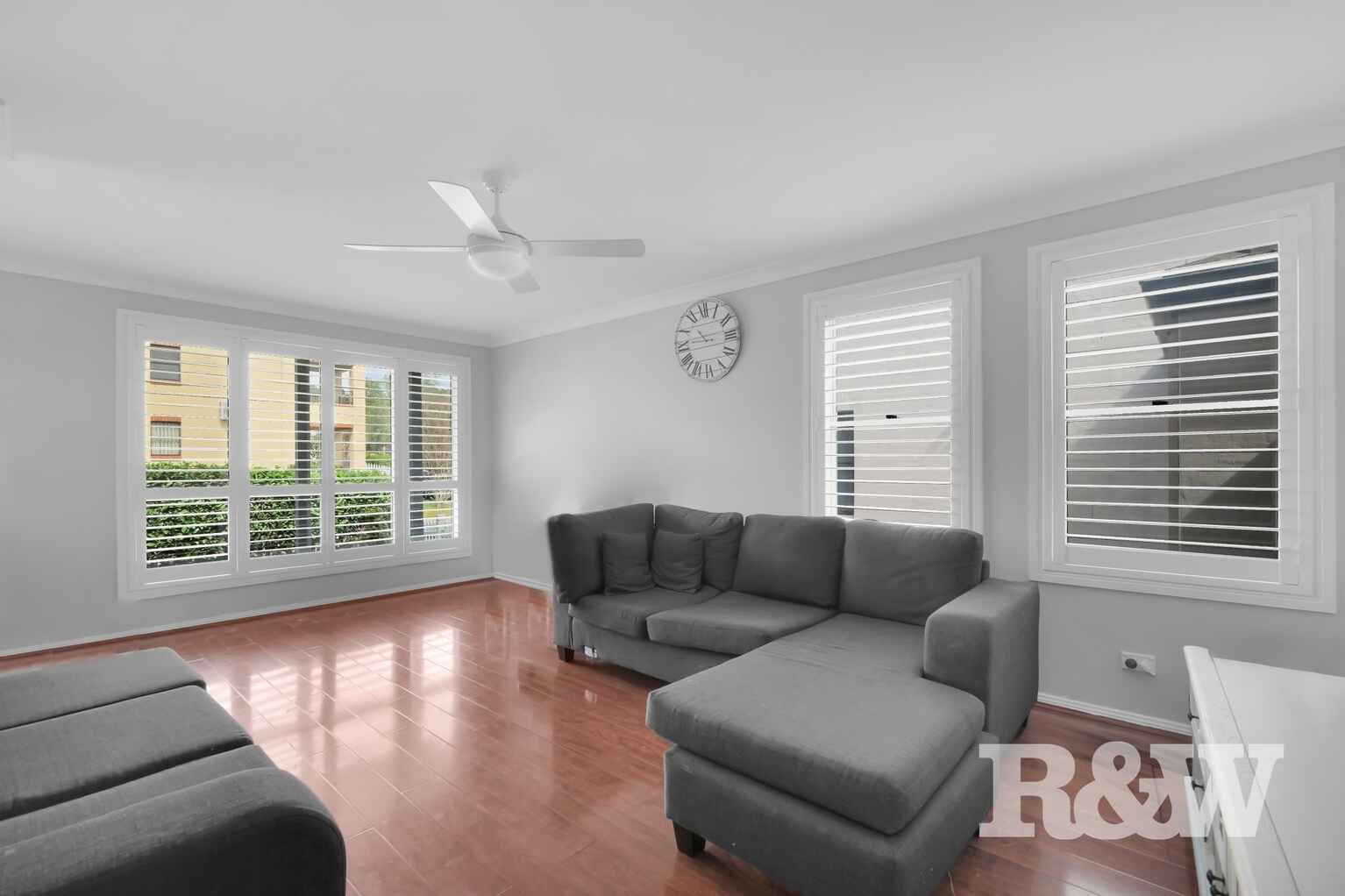 23 Pickets Place Currans Hill 23 Pickets Place Currans Hill