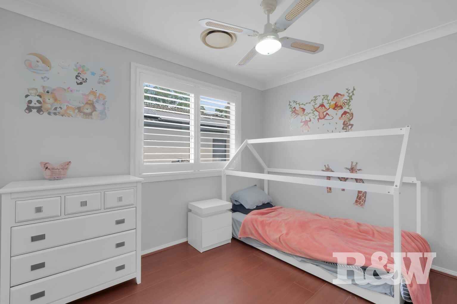 23 Pickets Place Currans Hill 23 Pickets Place Currans Hill