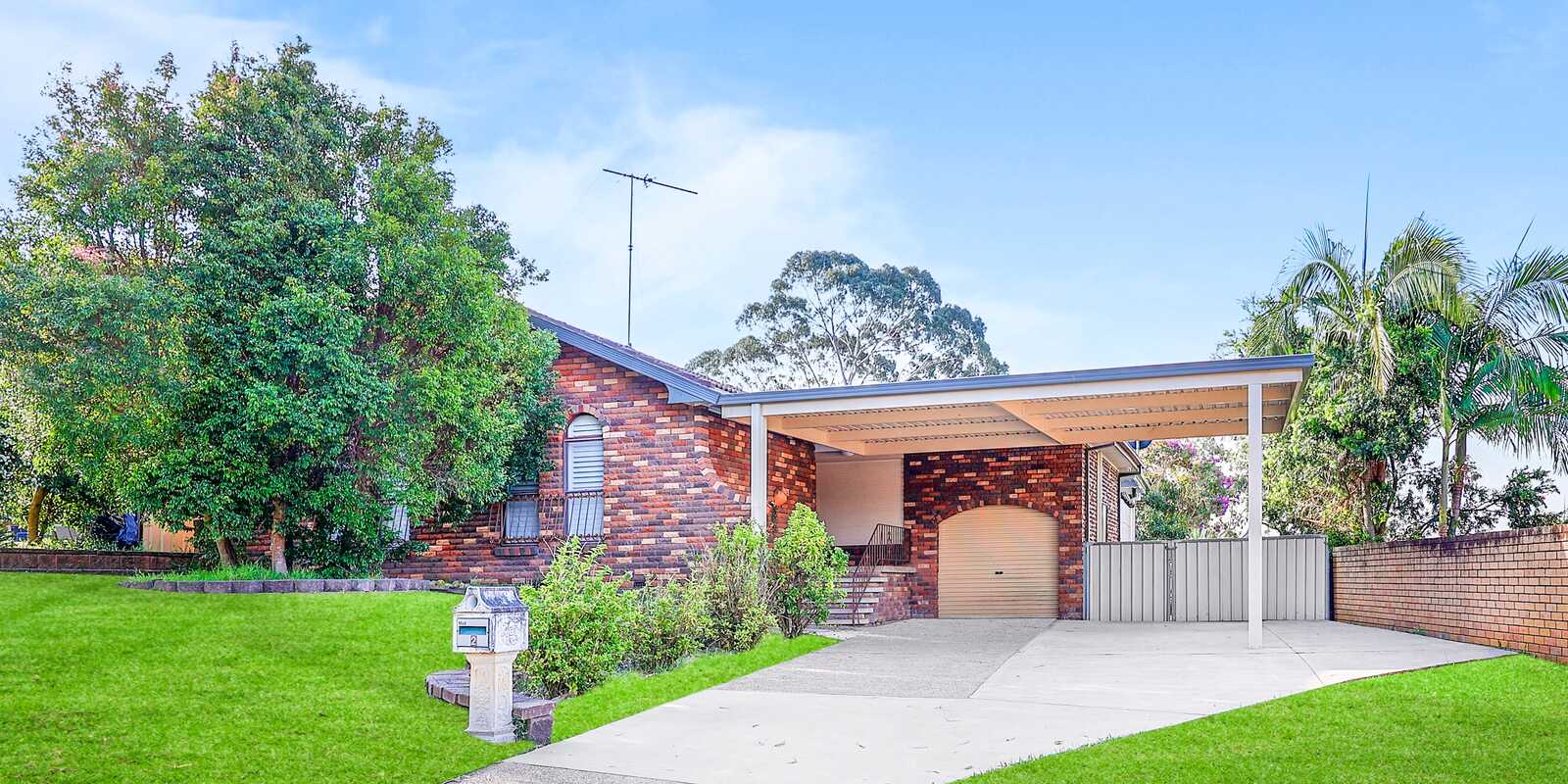 2 Paraka Place Bradbury