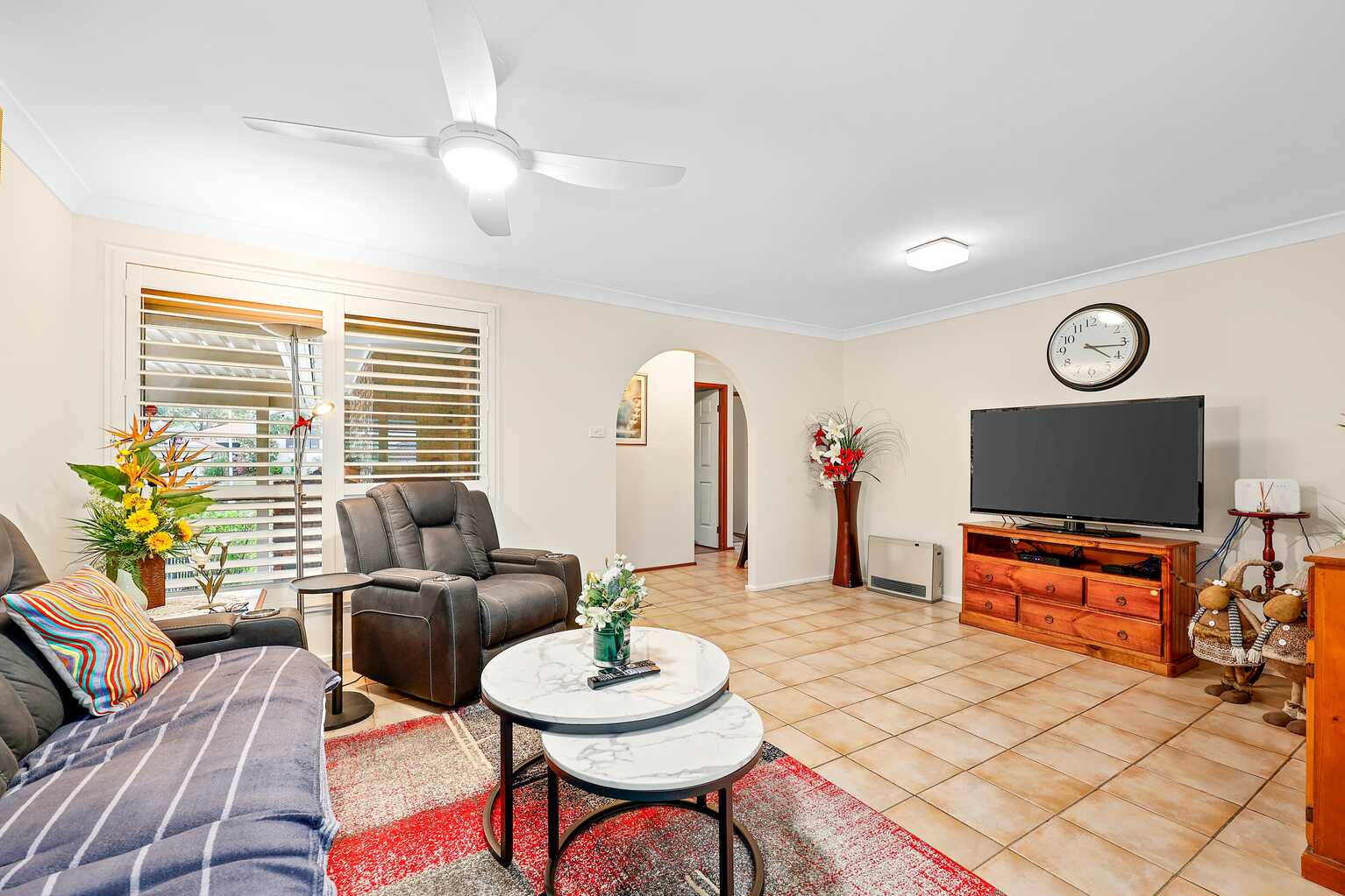 2 Paraka Place Bradbury