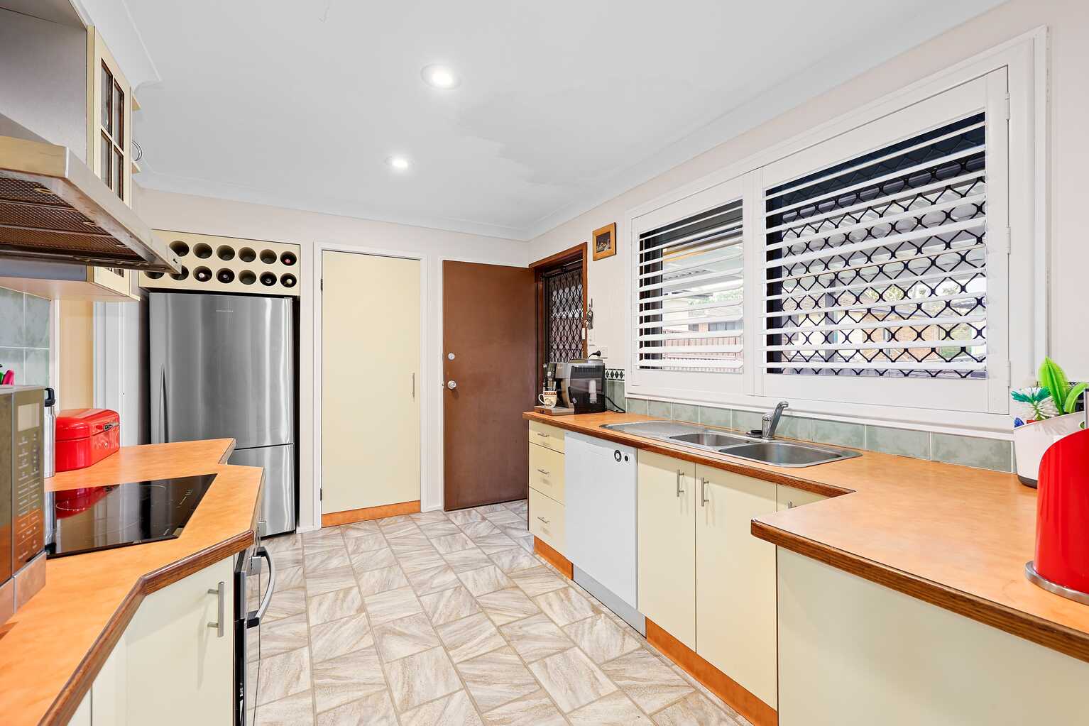 2 Paraka Place Bradbury
