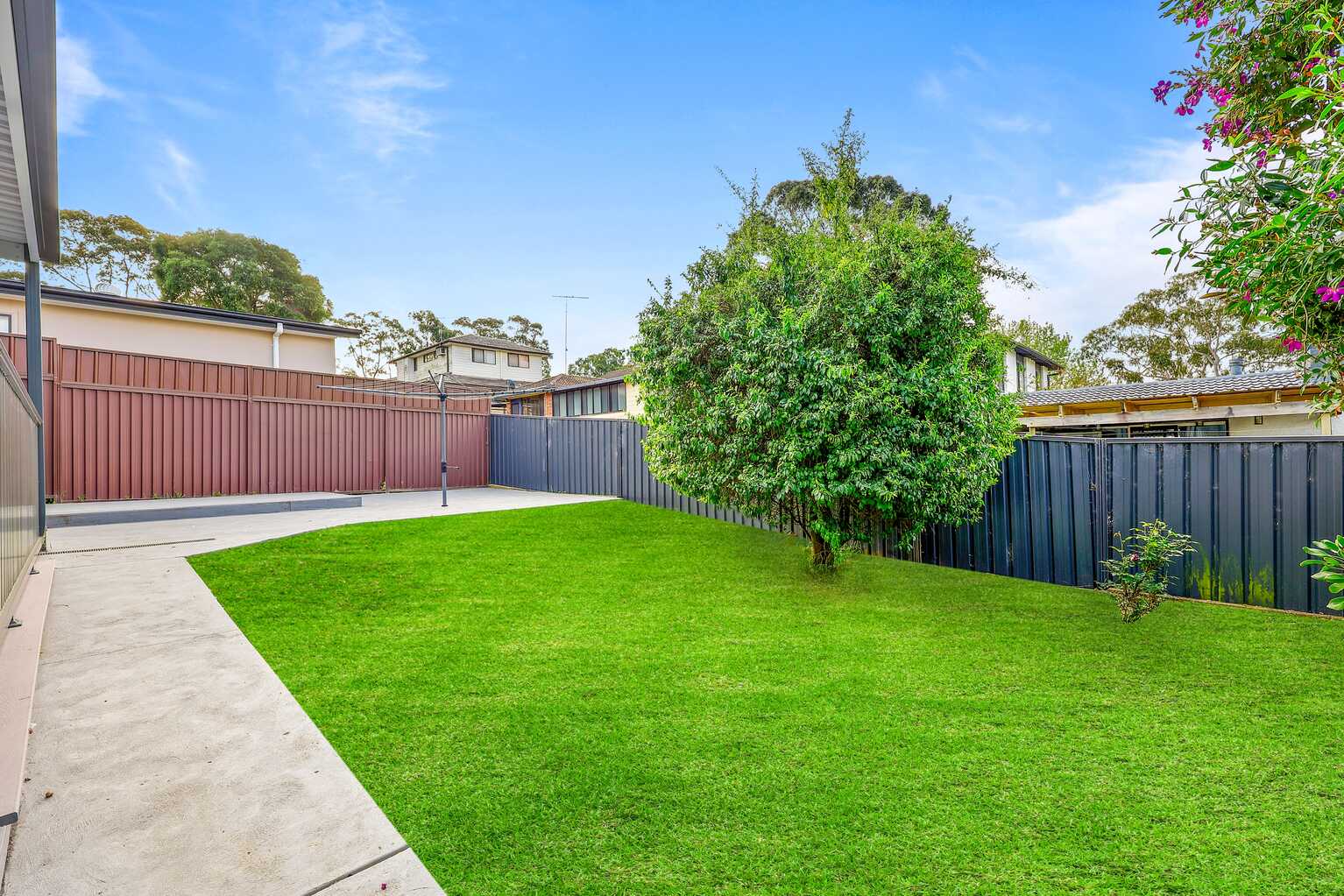 2 Paraka Place Bradbury
