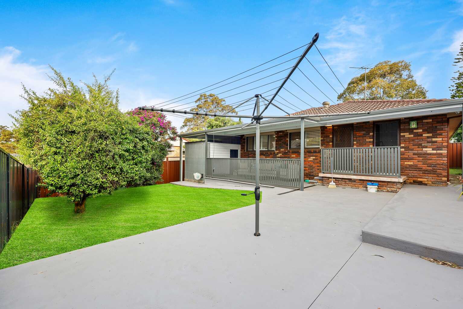 2 Paraka Place Bradbury