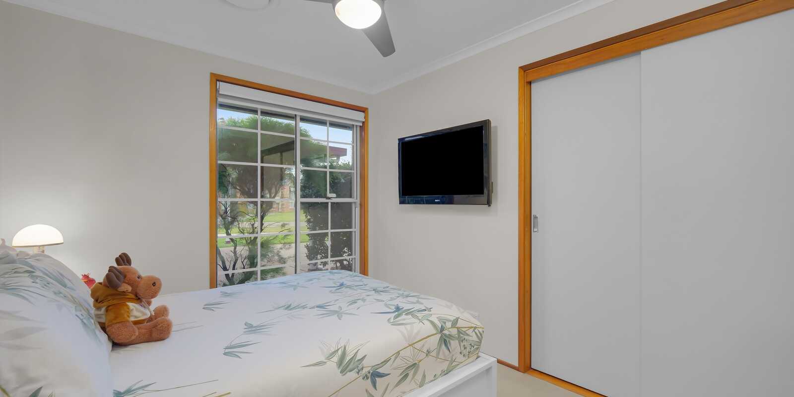 8 Ebro Place Kearns