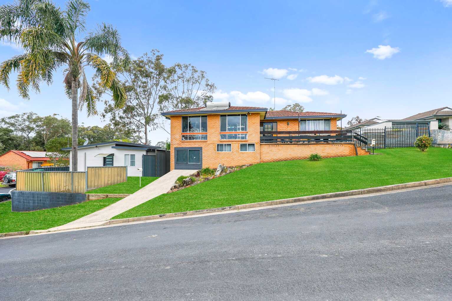 27 Kembla Crescent Ruse