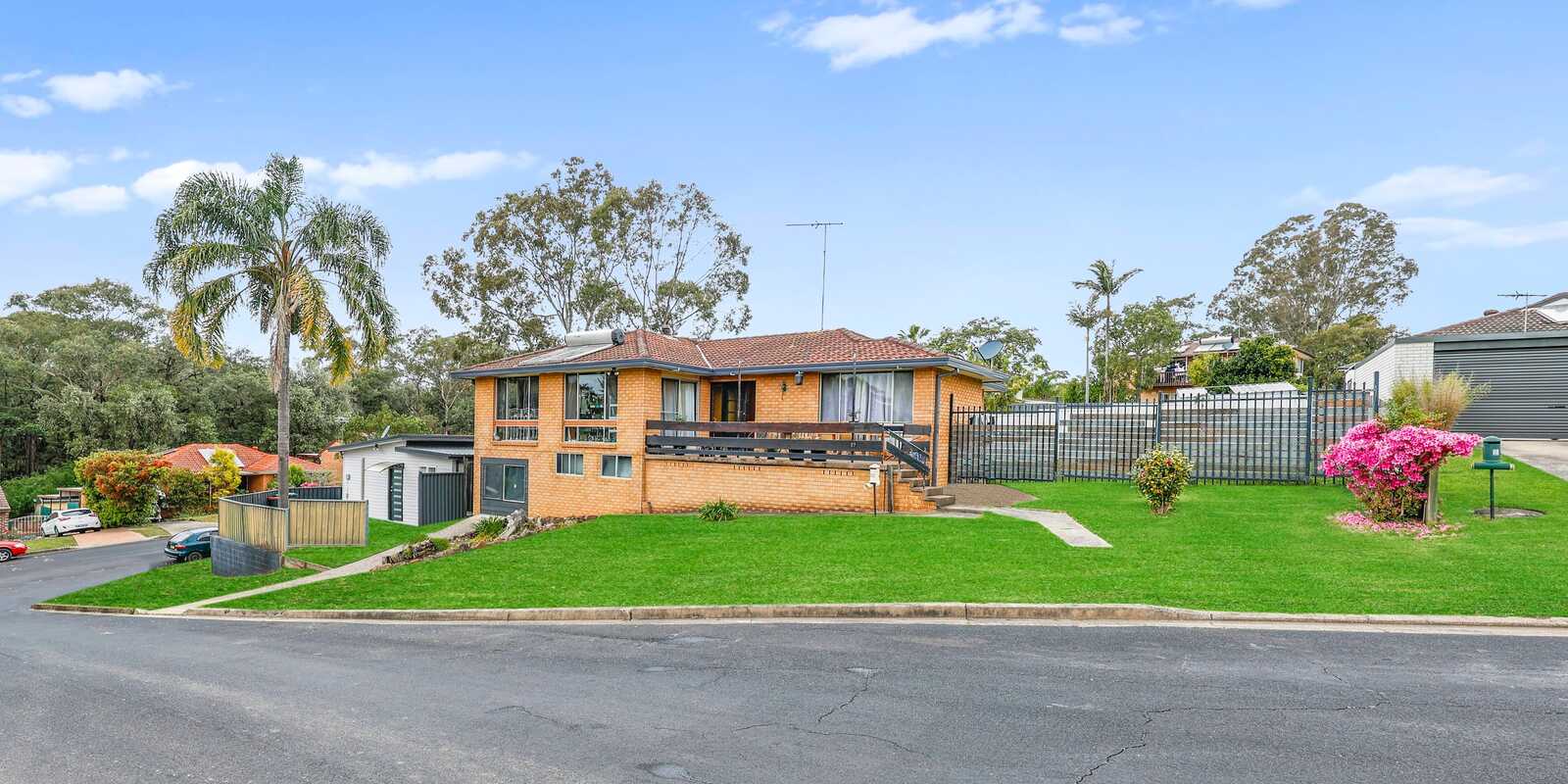 27 Kembla Crescent Ruse