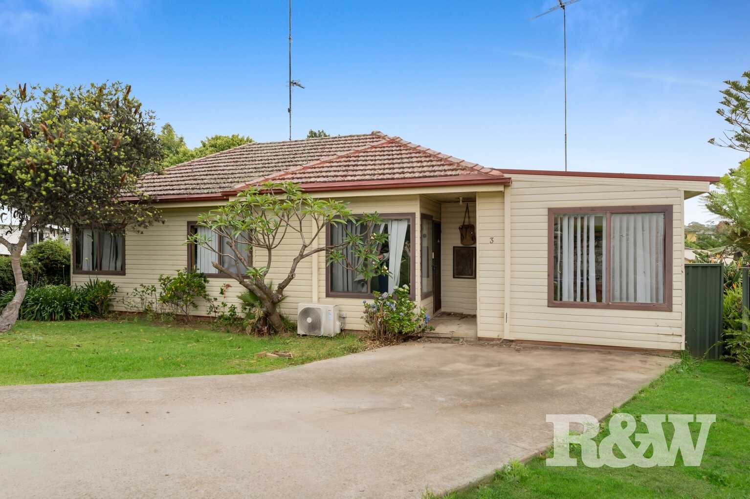 3 Donaldson Street Bradbury
