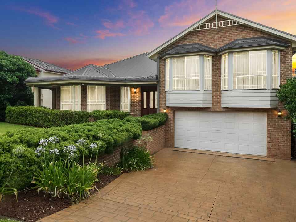 92 Governors Way Macquarie Links