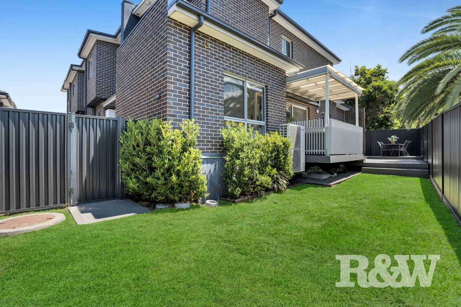 5/6 Holland Crescent Casula