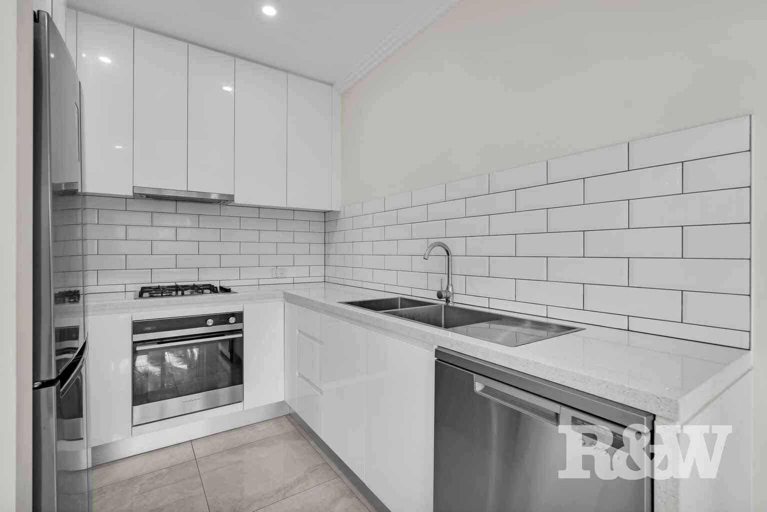 5/6 Holland Crescent Casula